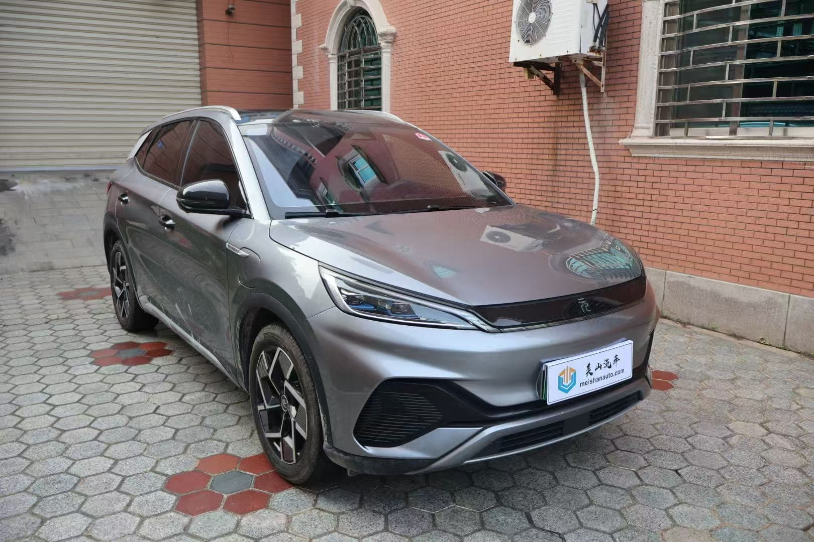 Product main image